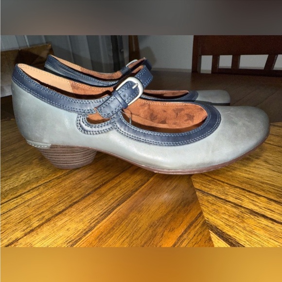 SOLD-NWT Cobb hill mocasines laurel Mary Jane size 9 - Picture 2 of 10